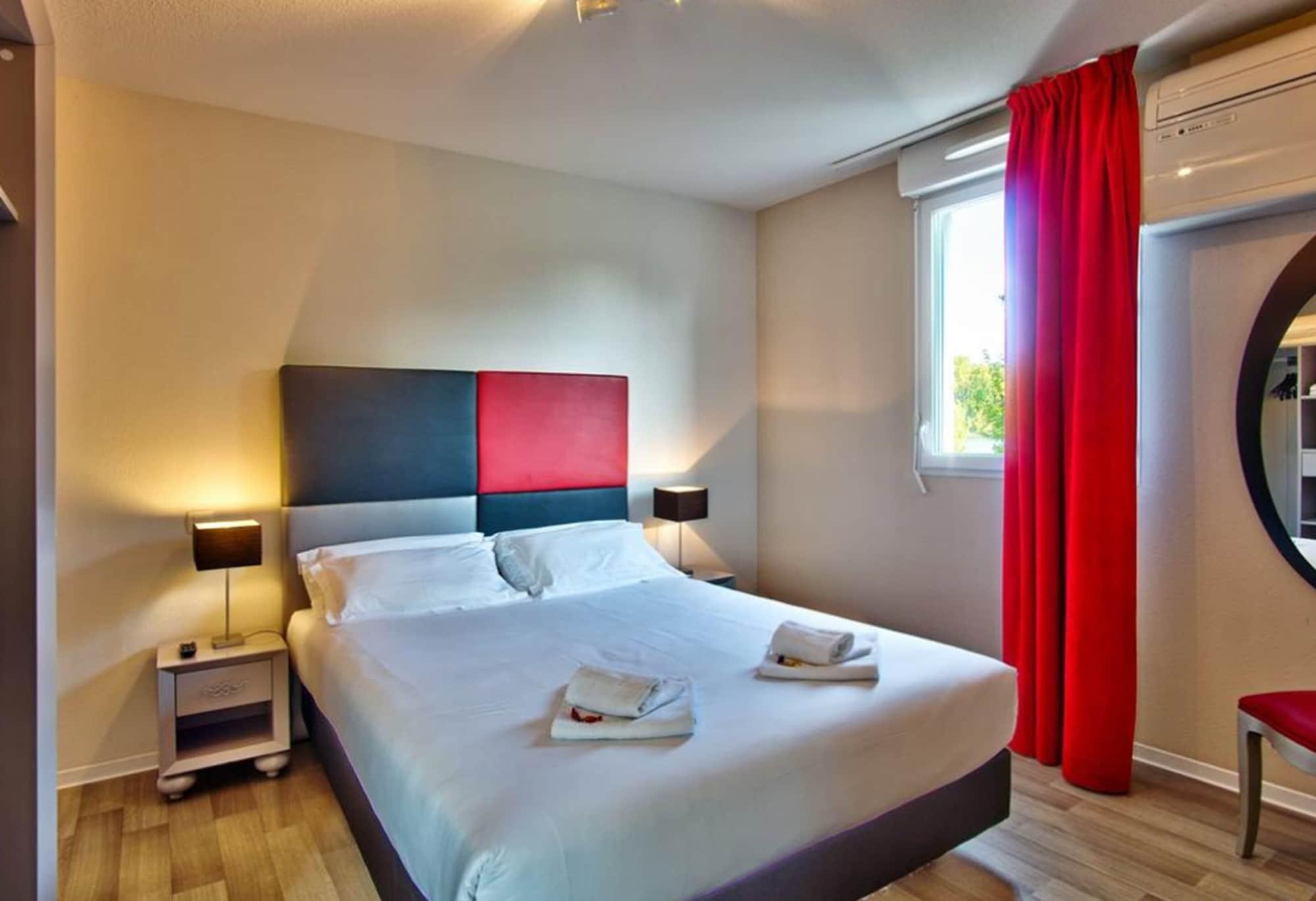 Lahonce Adonis Hotel Bayonne מראה חיצוני תמונה
